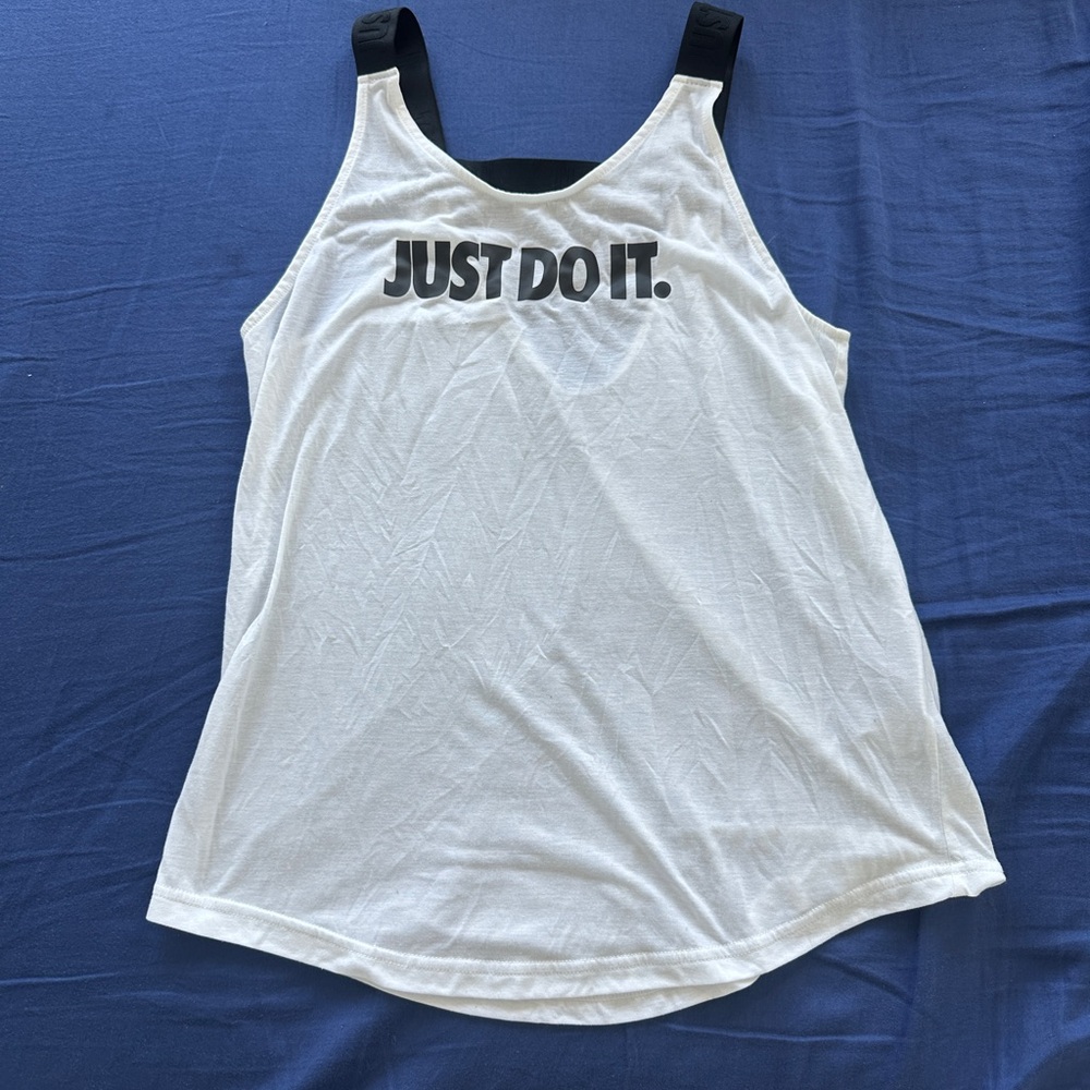 Nike Women's White 'Just Do It' Tank Top